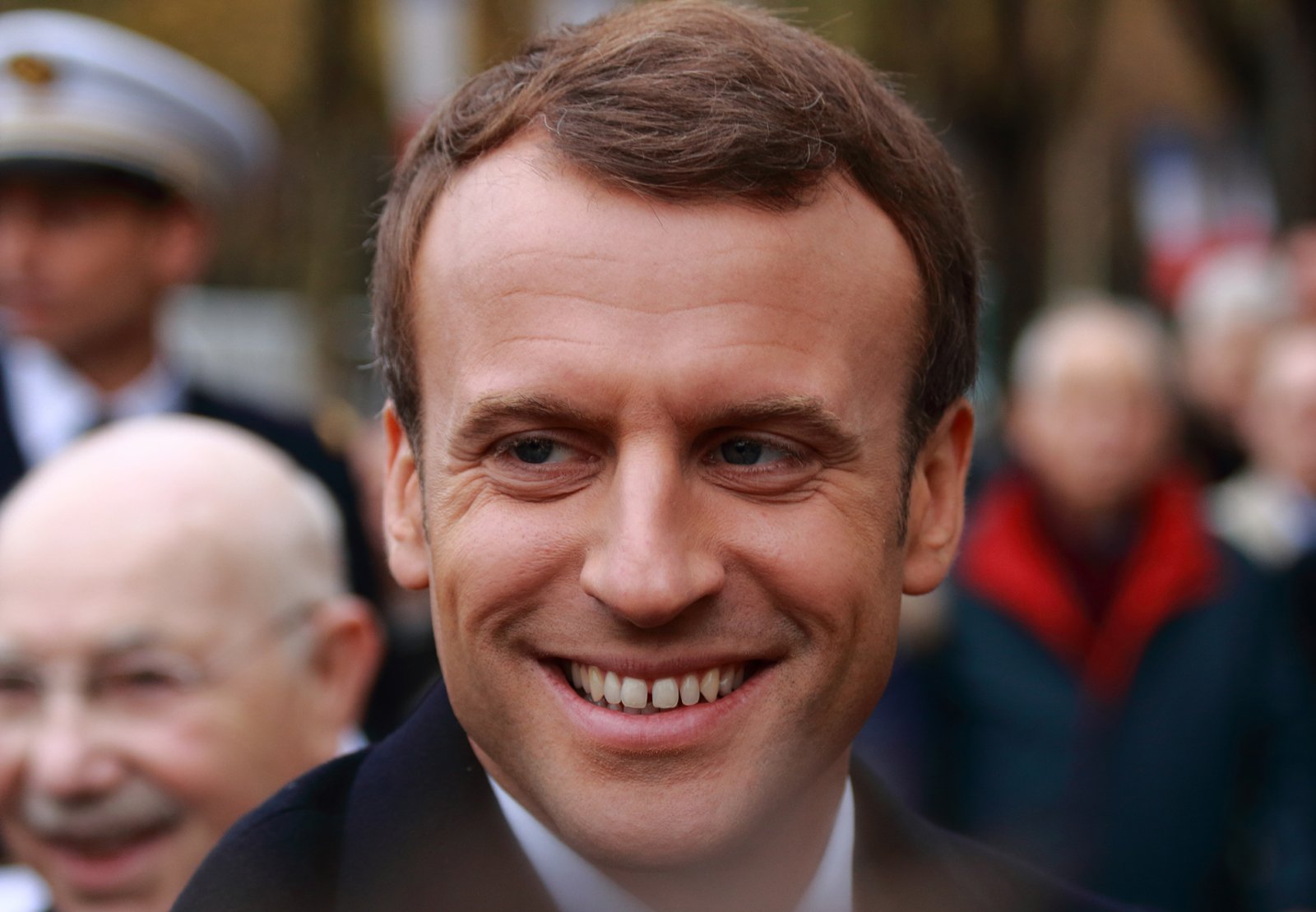 wikimedia commons.jpg?resize=412,275 - Emmanuel Macron remonte dans les sondages