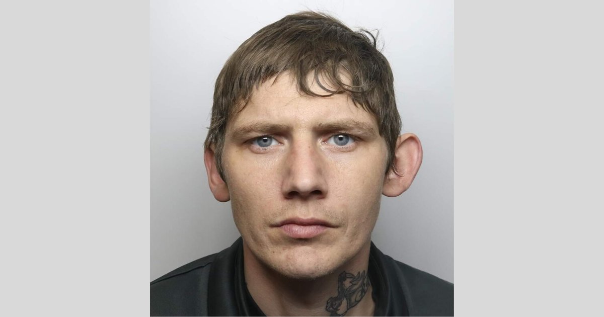 gray5.png?resize=412,275 - Wanted Thief With Neck Tattoo Tried To Change His Appearance By Wearing A Pair Of Glasses