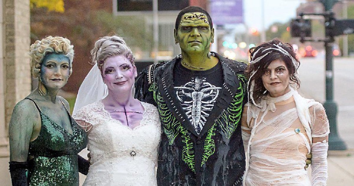 h3.jpg?resize=1200,630 - Halloween-Loving Couple Dressed Up As Frankenstein and His Bride For Their Monster-Themed Wedding