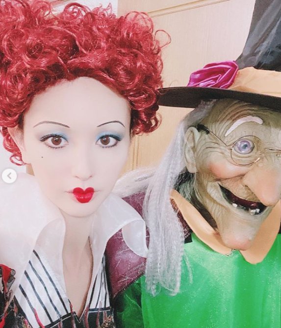 失笑 モデル 鈴木えみ 保育園ハロウィン で見せつけた本気度 娘 旦那オマケ感 Hachibachi 失笑 モデル 鈴木えみ 保育園ハロウィン で見せつけた本気度 娘 旦那オマケ感 Hachibachi