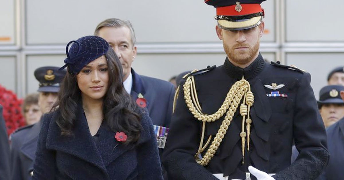 meghan markle made her very first visit to the historic field of remembrance alongside prince harry.jpg?resize=412,275 - Meghan Markle Made Her Very First Visit To The Field Of Remembrance