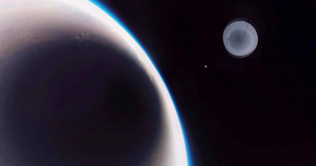 solar eclipse from space.jpg?resize=412,275 - Incredible Footage Of A Solar Eclipse From The Edge Of Space