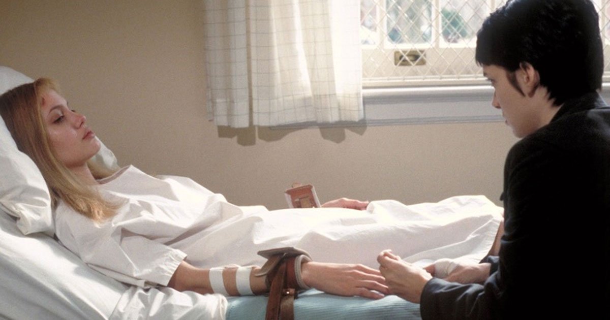 10 people shared their life changing experiences after waking up from a coma.jpg?fit=1024%2C538&ssl=1&strip=all - People Shared Their Life-Changing Experiences After Waking Up From A Coma