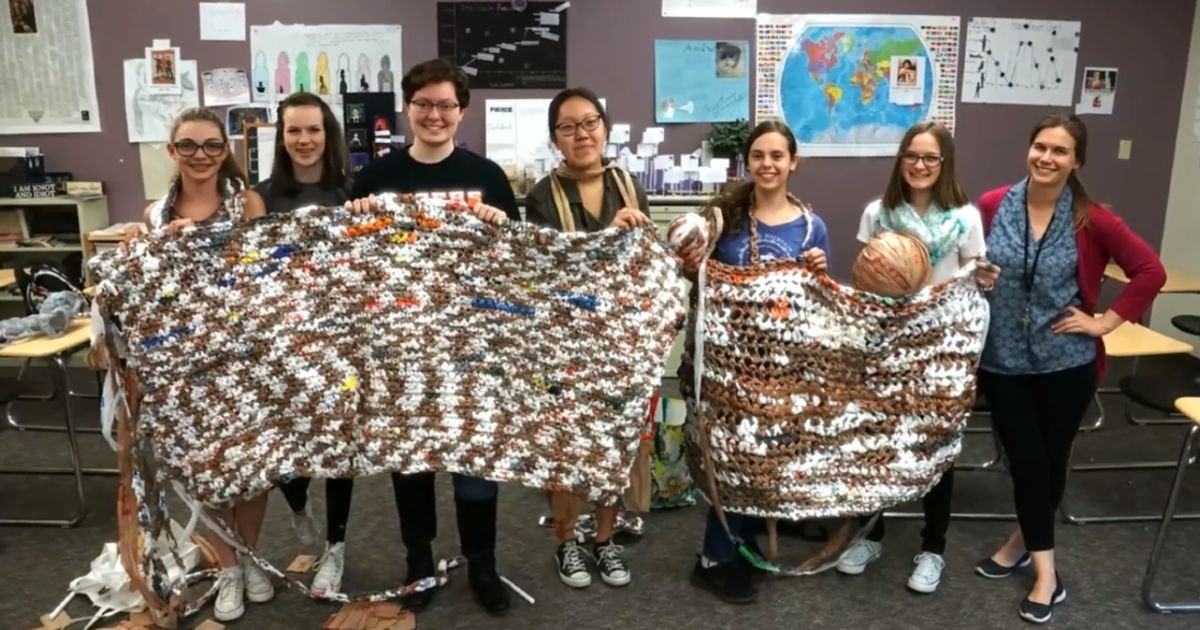 2 28.jpg?resize=412,275 - Good-Hearted High School Students Made Plarn Blankets to Help The Homeless and The Environment