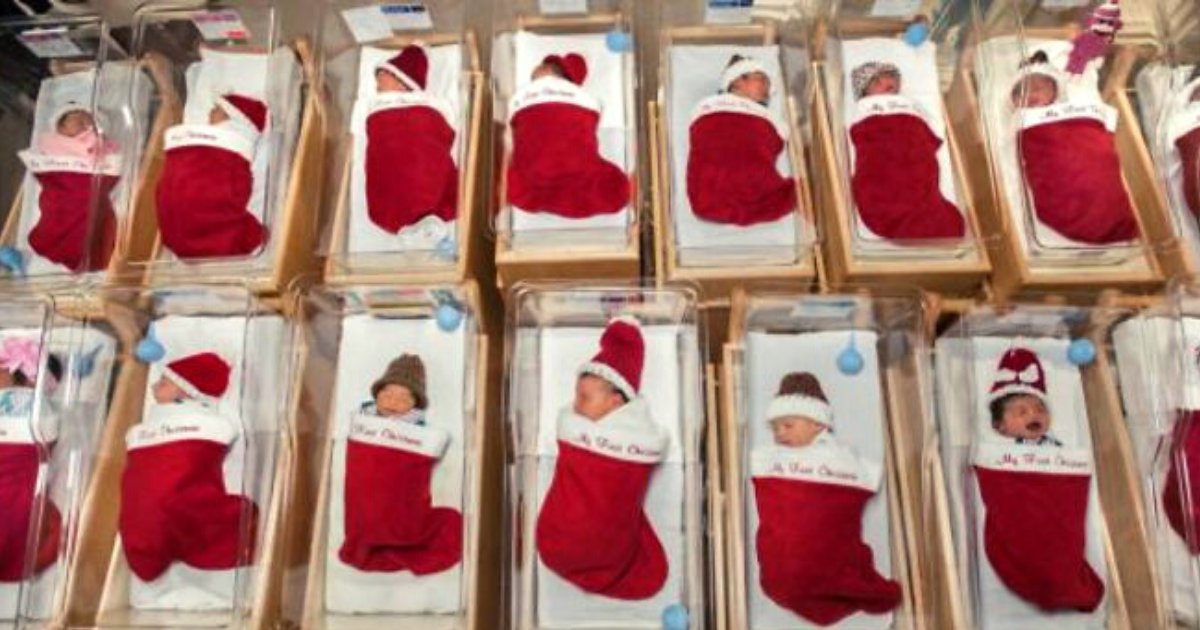 babies6.png?resize=1200,630 - Cet hôpital envoie les nouveau-nés de Noël à la maison dans de jolis chaussettes de Noël
