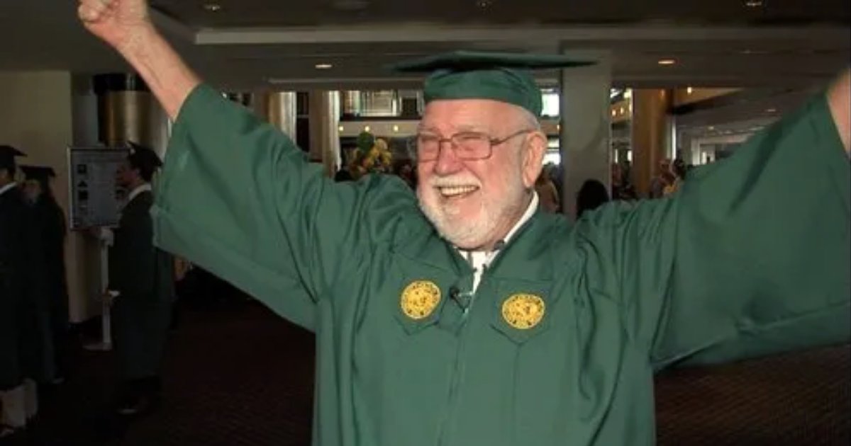 grandpa6.png?resize=1200,630 - 81-Year-Old Grandfather Graduated College Almost Five Decades After He Was Last In School