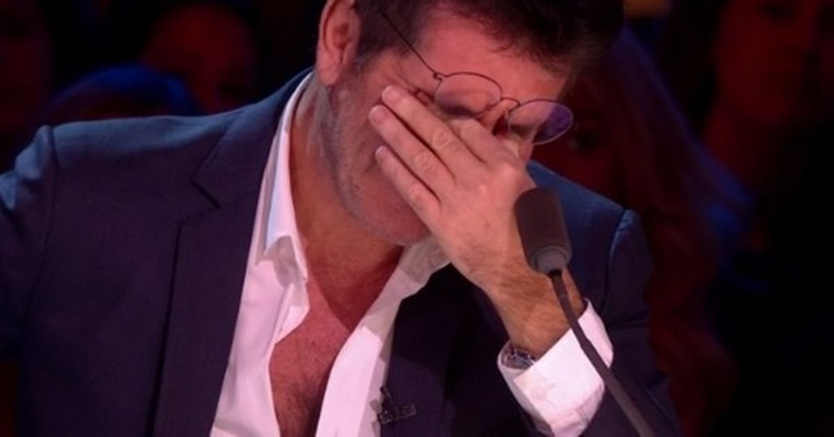 img 5de562184b2f9.png?resize=412,275 - Simon Cowell Cried Live On Camera While Listening To A Charity Single On X Factor Final