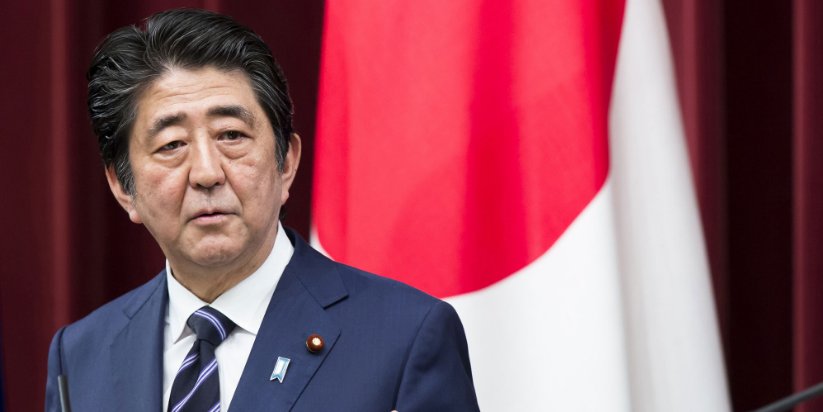 安倍首相が嵐のコンサートを鑑賞したことをtwitterで報告するも 他にやることあるだろ と批判の声が殺到する Hachibachi 安倍首相が嵐のコンサートを鑑賞したことをtwitterで報告するも 他にやることあるだろ と批判の声が殺到する Hachibachi