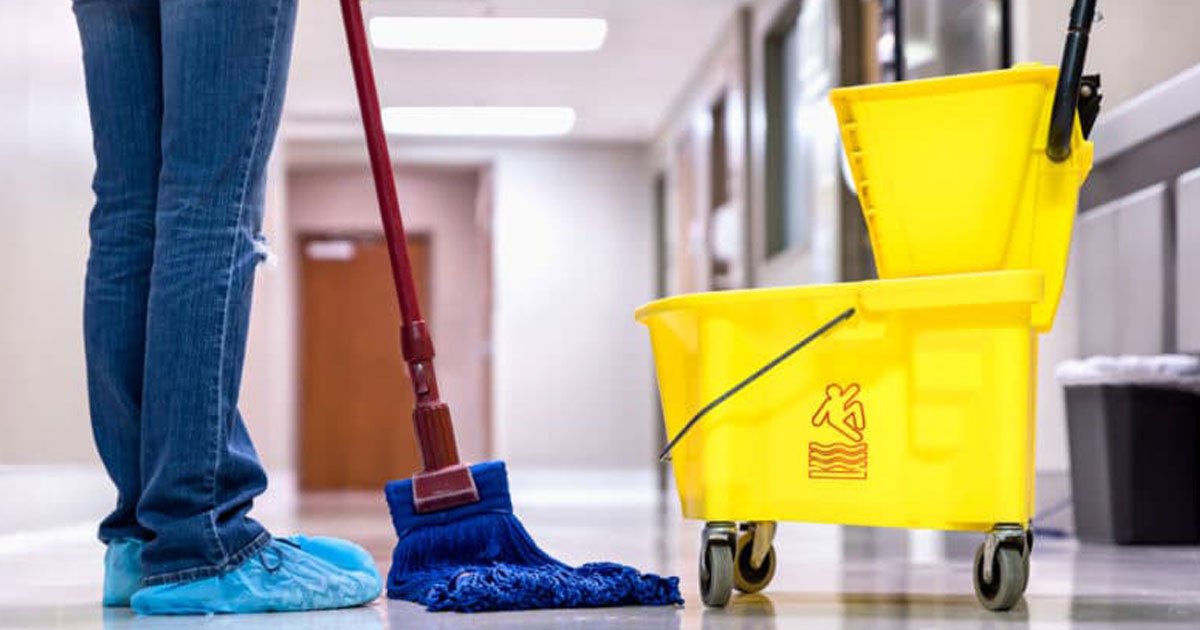 janitor why love job reddit.jpg?resize=412,275 - Janitor’s Heartwarming Reply When People Asked Why They Love Their Jobs