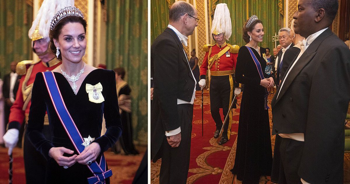 Kate Middleton Wore Diana's Glittering Tiara For The Queen's Diplomatic ...