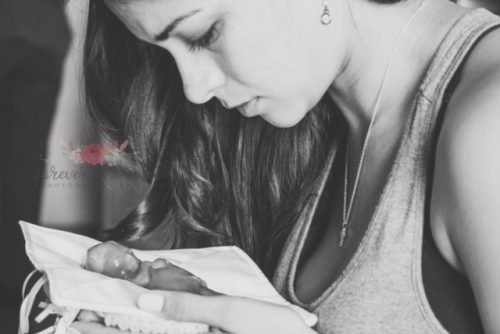 Una madre publica unas imágenes de su bebé de 17 semanas y comparte su experiencia con todos