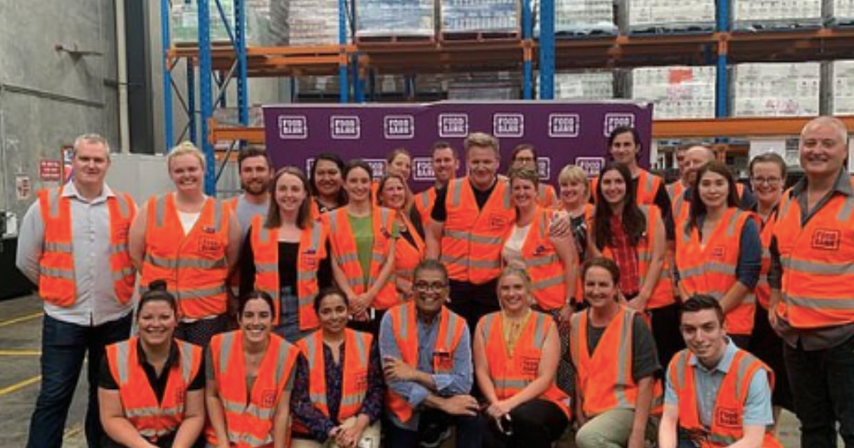 2 44.png?resize=412,232 - Gordon Ramsay Came Forward to Help Sufferers From The Bushfire As He Volunteered at a Food Bank in Melbourne