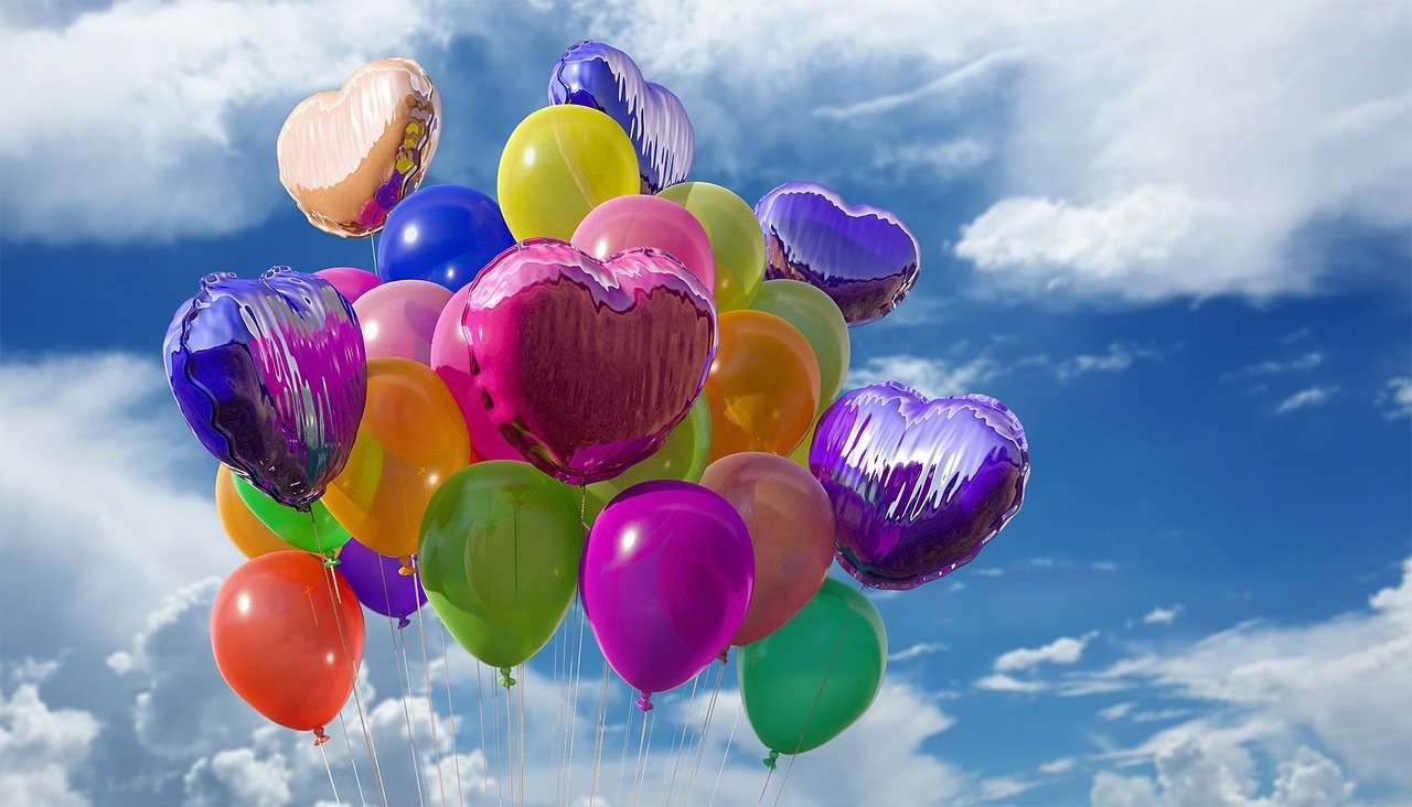 balloons 1786430 1280.jpg?resize=412,232 - Christina Millian et Matt Pokora : Une future maman rayonnante lors de sa baby shower