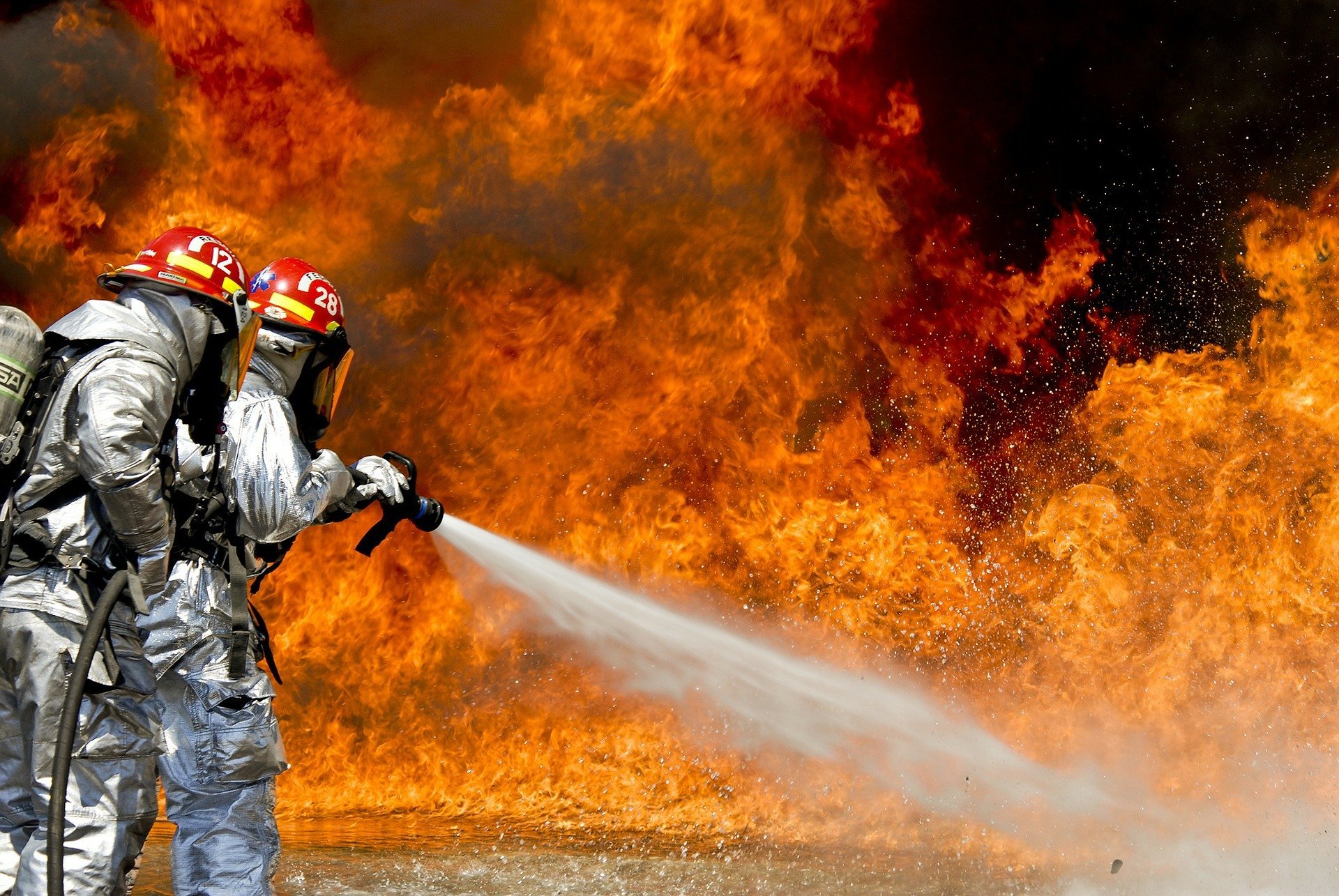 firefighters 115800 1920.jpg?resize=412,275 - Australie : Les photos montrant l'étendue des incendies diffusées dans les médias ne sont pas ce que l'on croit