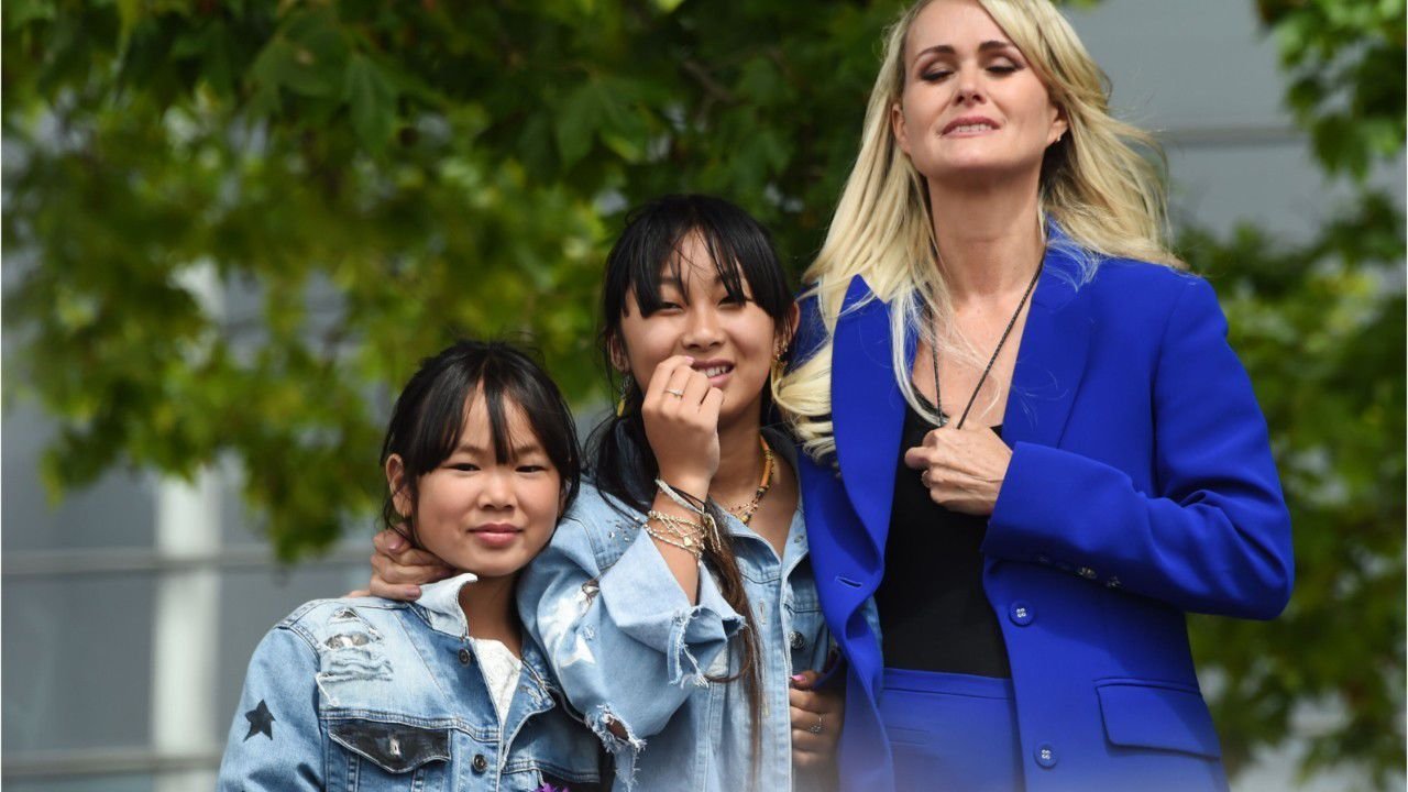 hallayday.jpg?resize=1200,630 - TikTok: Joy et Jade Hallyday ont publié une vidéo où elles dansent comme des pros