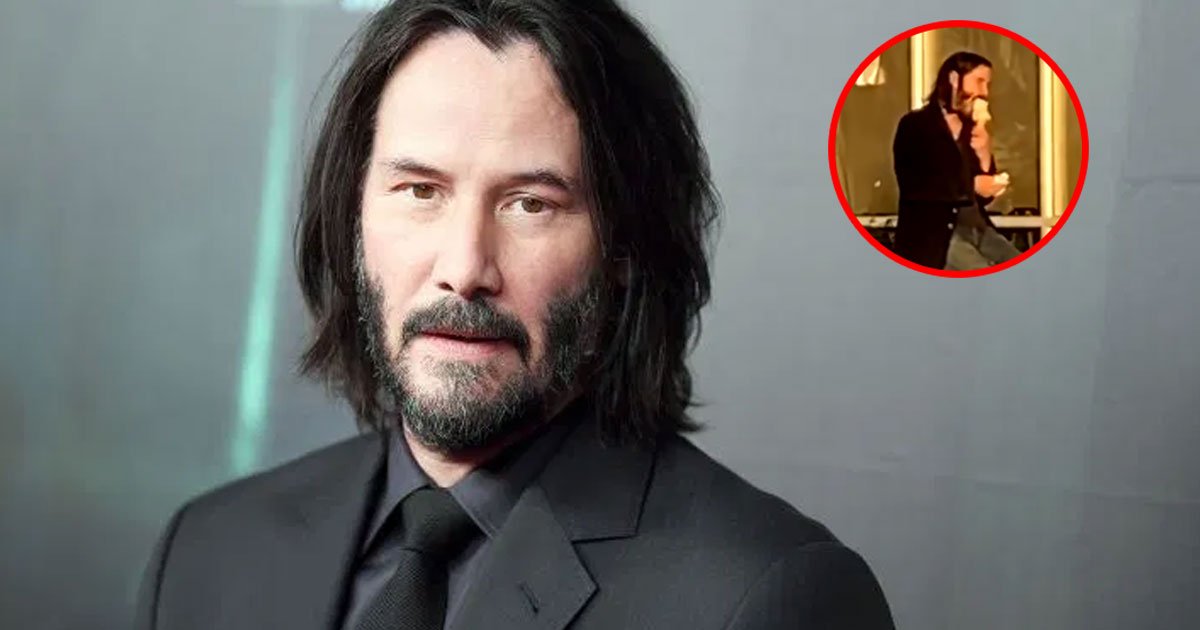 keanu reeves was captured eating an ice cream in northern california.jpg?resize=412,232 - Keanu Reeves Spotted Eating Ice Cream In Northern California