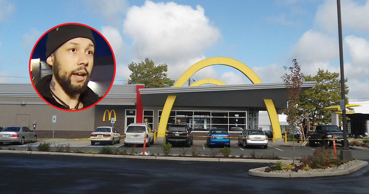 mcdonalds refused serve army.jpg?resize=412,275 - McDonald's Refused To Serve An Army Veteran Due To His Necklace