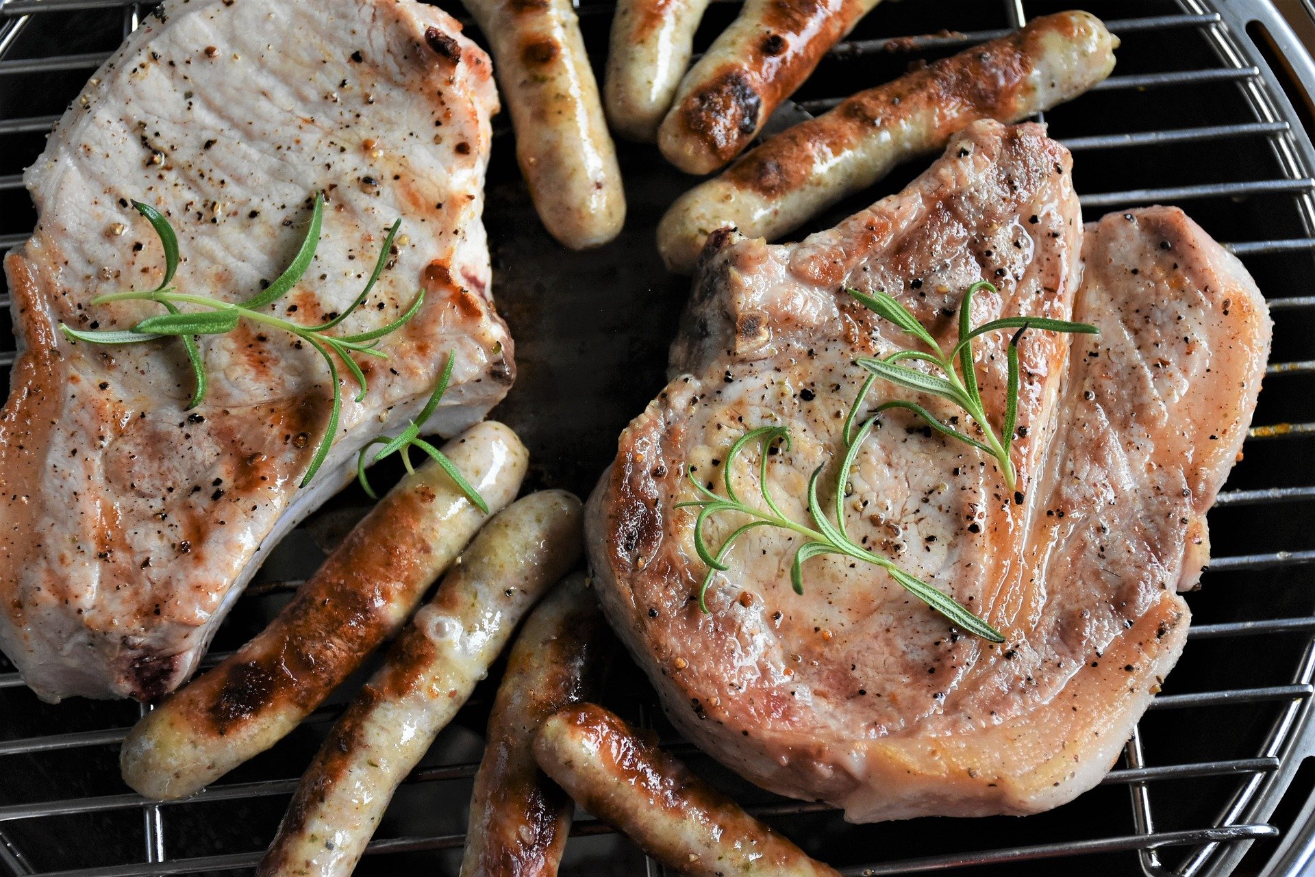 meat 4231141 1920.jpg?resize=1200,630 - Innovation : Une viande de porc végétale qui ressemble à s'y méprendre à du porc