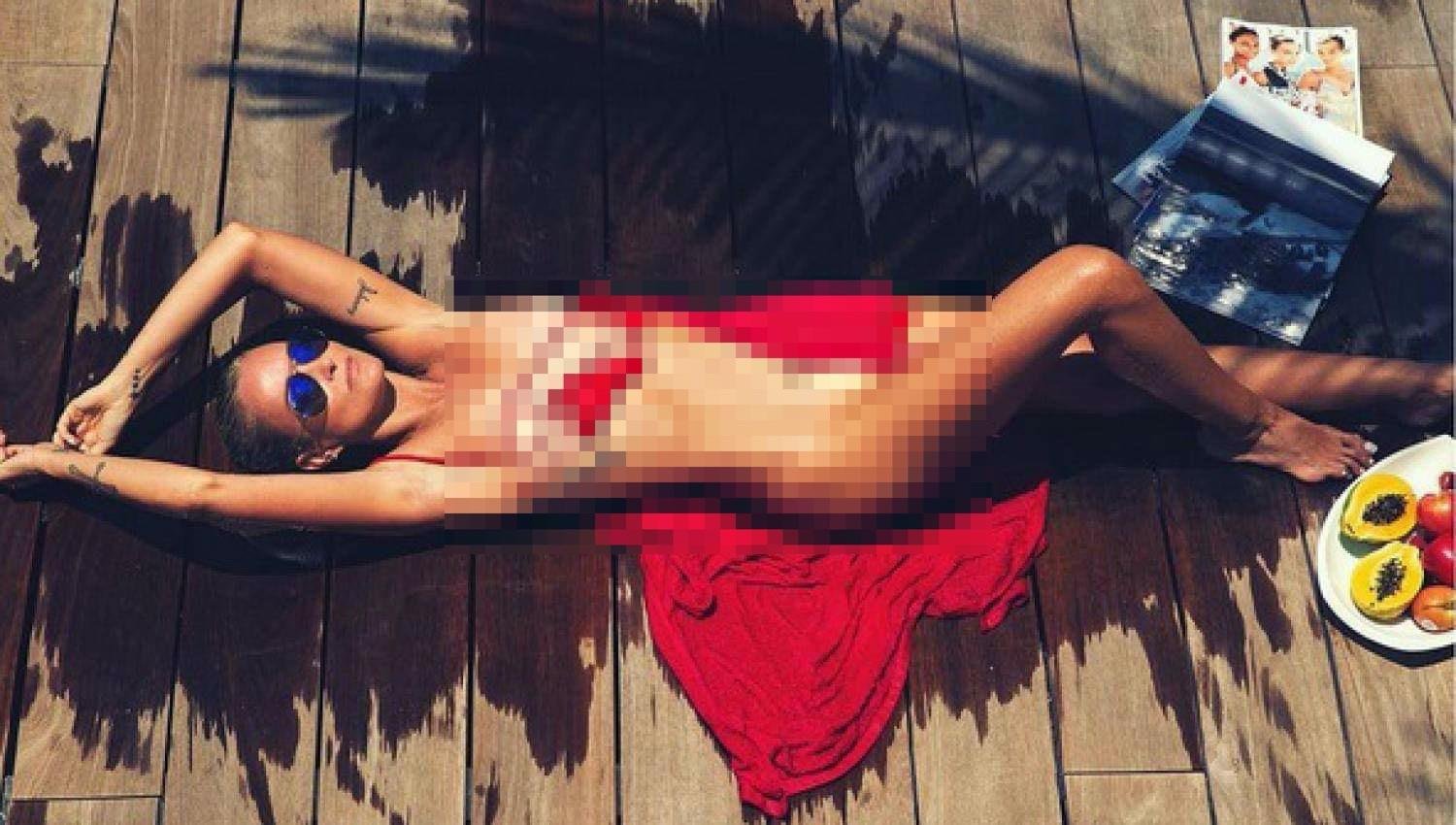 non stop people.jpg?resize=1200,630 - Photos : Laeticia Hallyday pose nue sur une plage