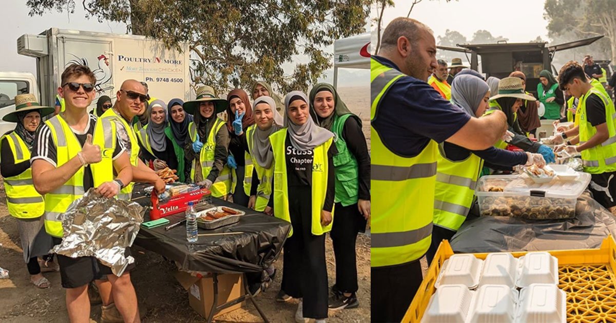 these women travelled 4 hours with 5 trucks of supplies to cook meals for australian firefighters.jpg?resize=412,232 - These Women Traveled 4 Hours With 5 Trucks Of Supplies To Cook Meals For Firefighters In Australia