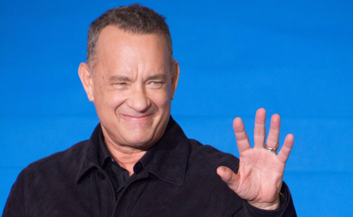 tom hanks.jpg?resize=412,275 - Un homme au grand cœur: Découvrez les Tweets qui prouvent que Tom Hanks est une personne très sympathique