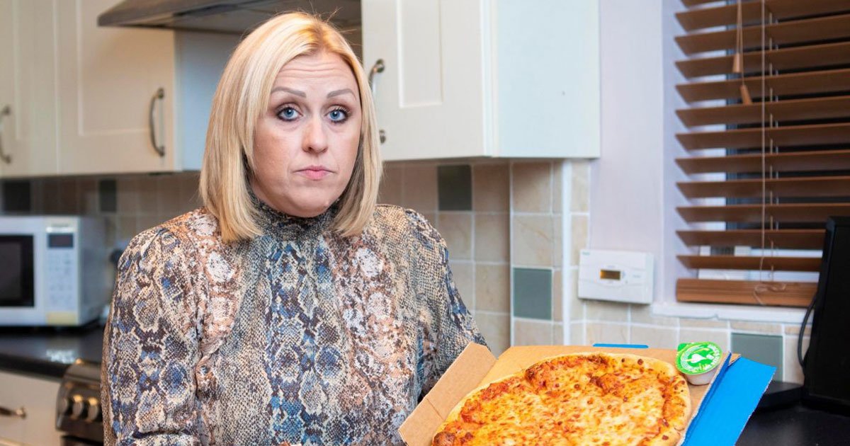 woman groped by dominos driver.jpg?resize=412,275 - Woman Offered A Free Pizza As Compensation By Domino’s After Its Delivery Driver Inappropriately Touched Her