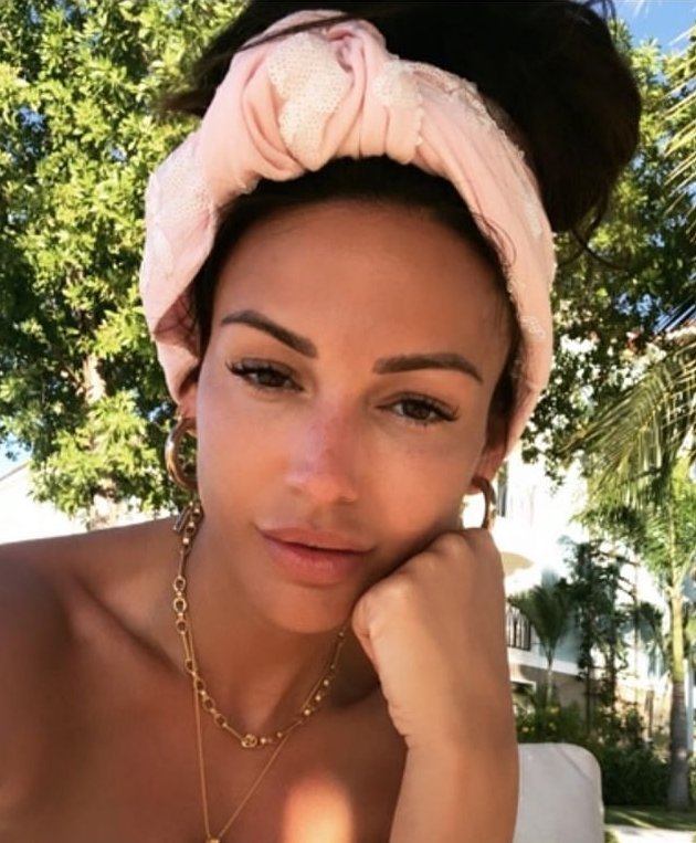  Michelle Keegan shared a make-up free selfie yesterday from her romantic holiday with Mark Wright