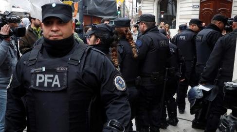 Resultado de imagen de policia argentina