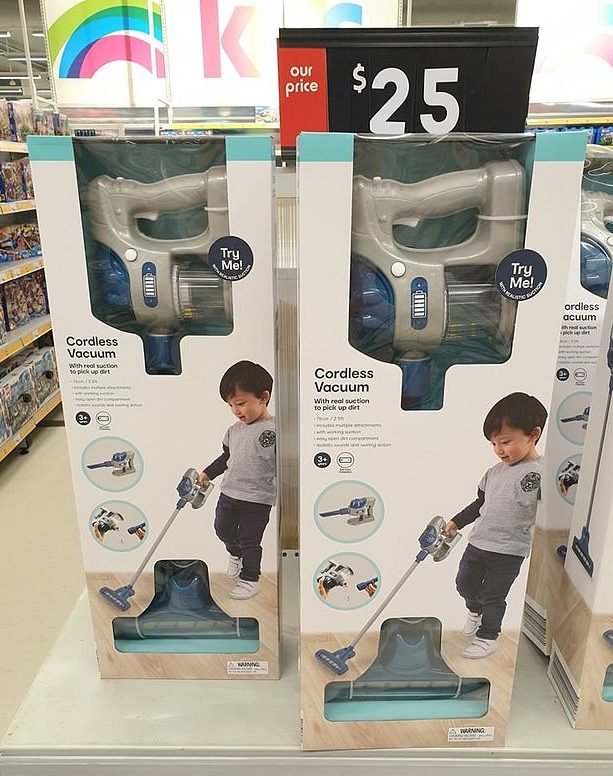 big w toy vacuum cleaner