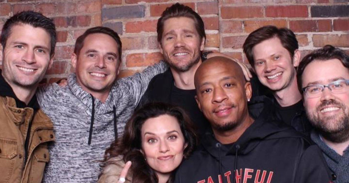 3 146.jpg?resize=412,275 - One Tree Hill Cast Arranged A Reunion Eight Years After The End Of Show