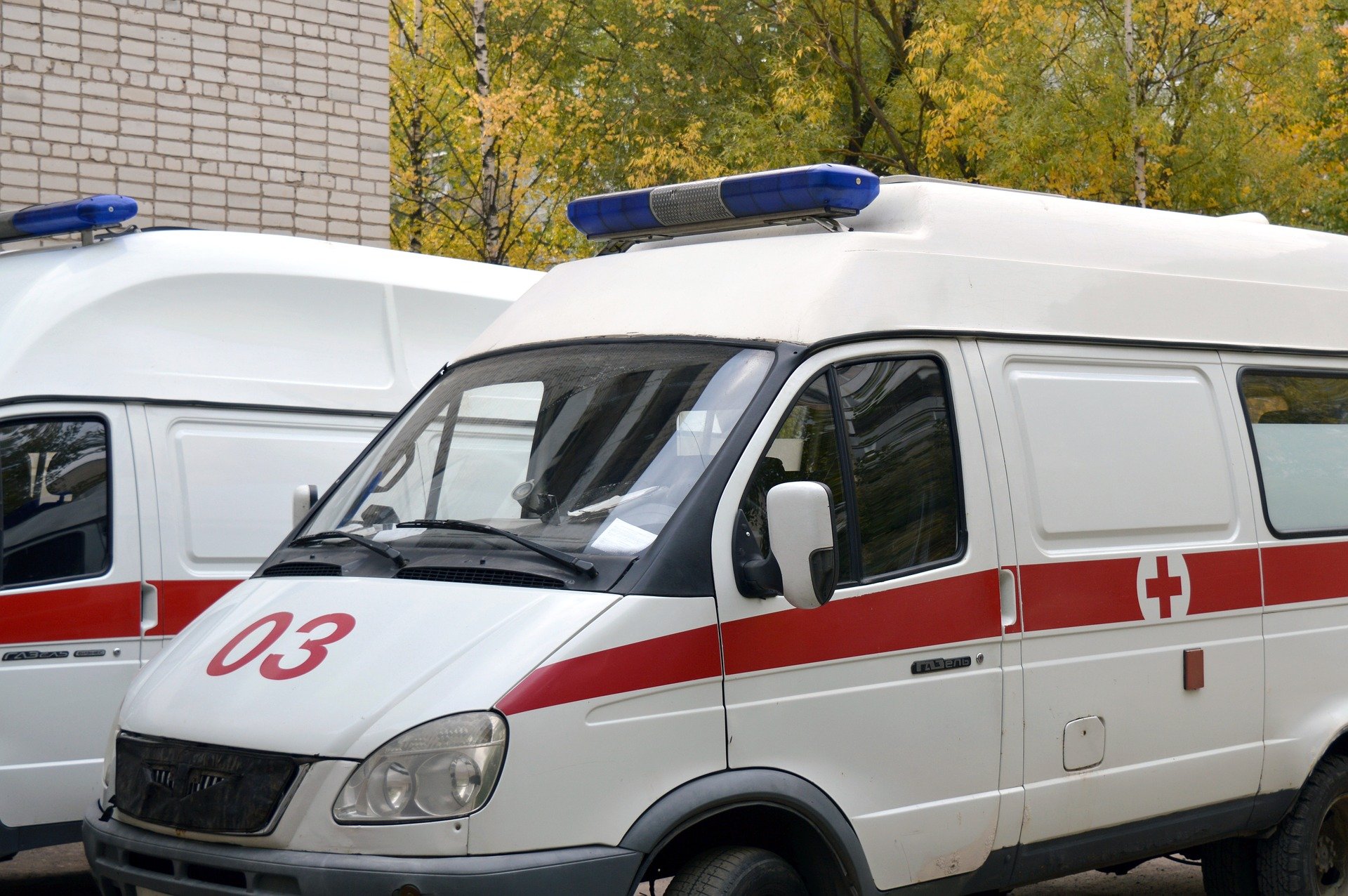 ambulance 1005433 1920.jpg?resize=412,275 - Chine :  L'hôpital construit en dix jours dans la périphérie de Wuhan, est déjà ouvert au public