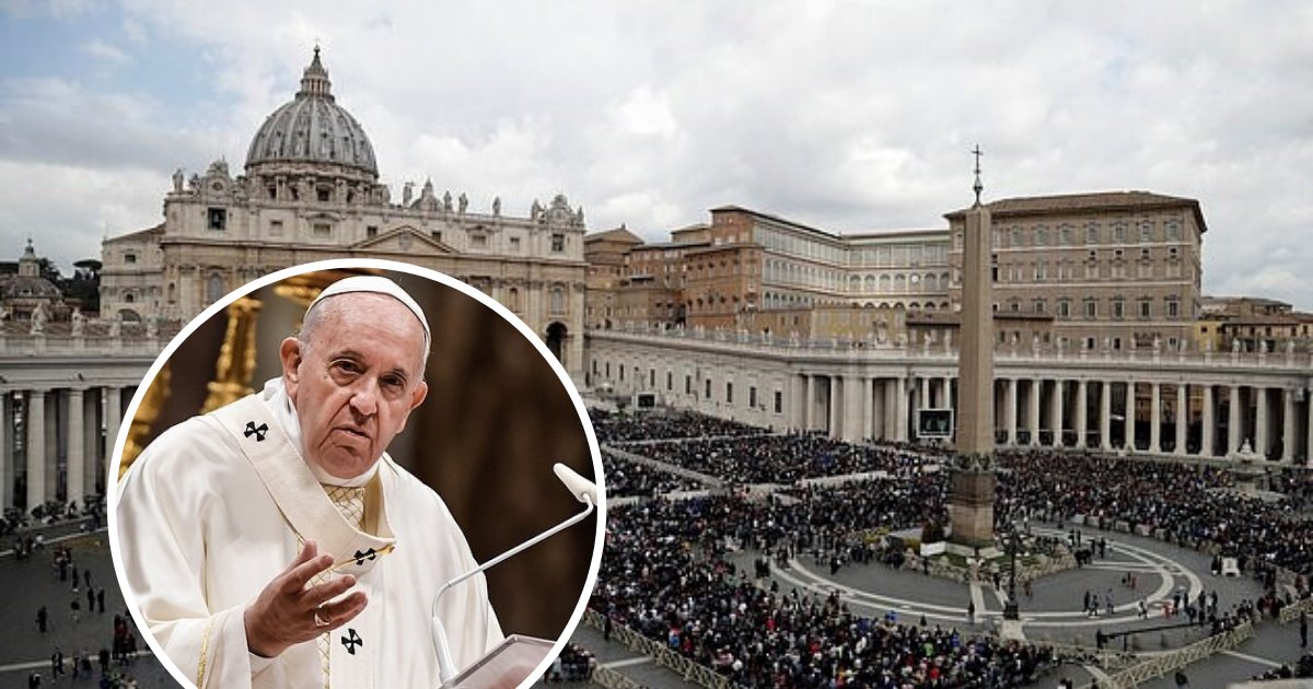 untitled design 30.png?resize=412,275 - Pope Francis Ordered For A Vatican Palace To Be Turned Into A Shelter For The Homeless