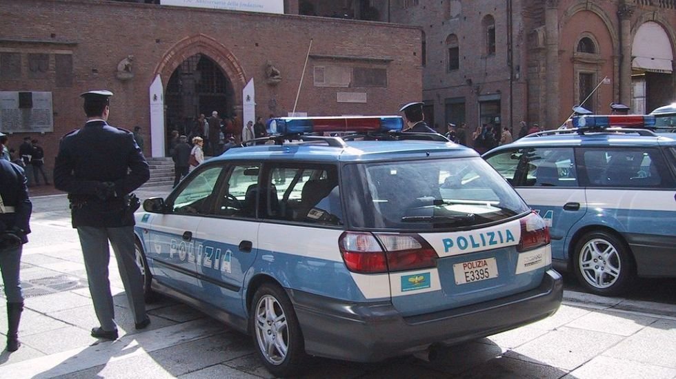 Resultado de imagen de policia italia