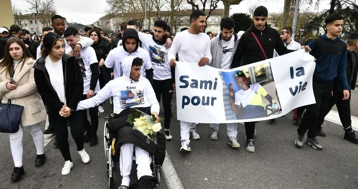 agen.jpg?resize=412,275 - Drame: une adolescente a été poignardée après une marche blanche pour un jeune tué par balles