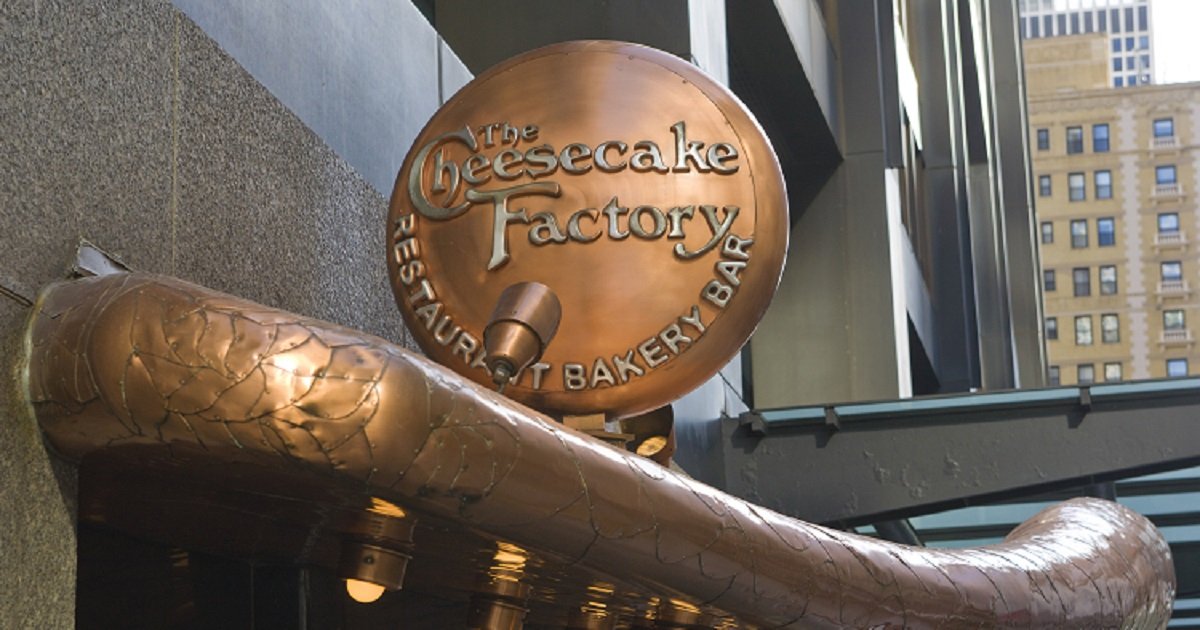 c3 11.jpg?resize=412,275 - The Cheesecake Factory Throws In Free Cheesecake Slices For Takeout Orders