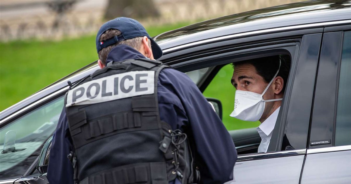 controle police.png?resize=1200,630 - Non-respect du confinement : Les policiers ont verbalisé plus de 500 personnes en région parisienne pendant la première nuit