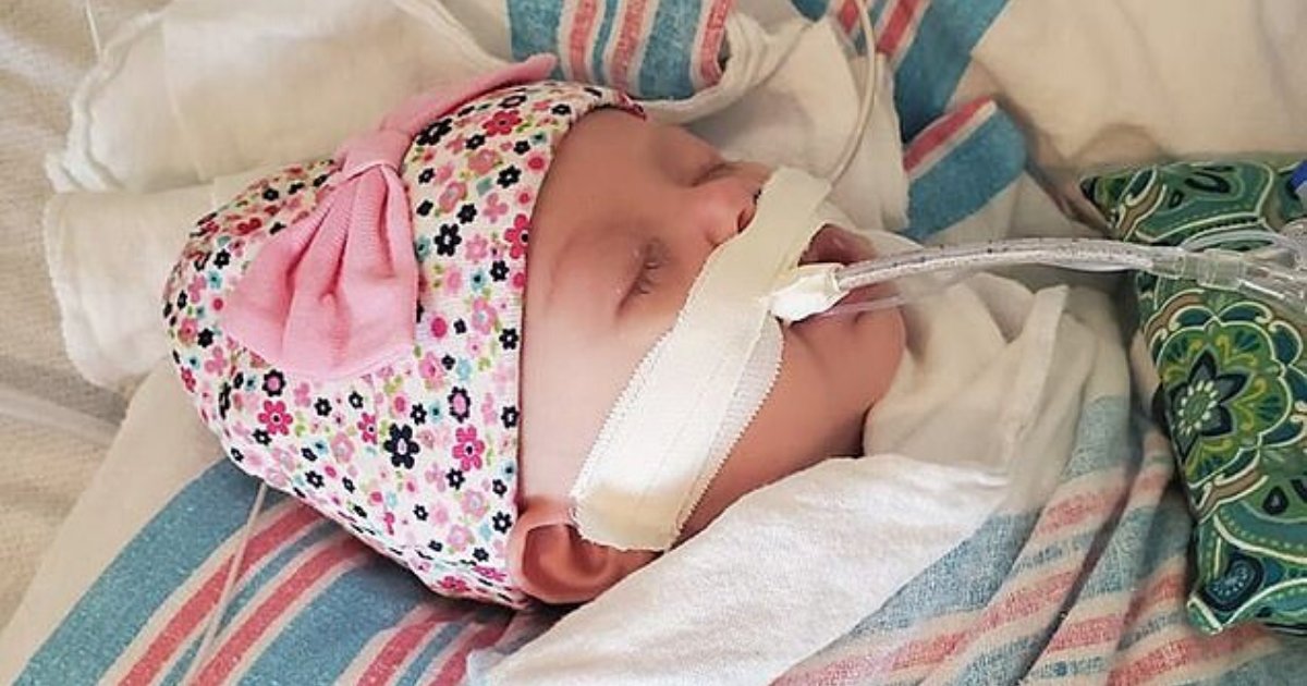ellie6.png?resize=412,275 - Mother Shared How Her 2-Month-Old Baby Suddenly Stopped Breathing After Contracting Coronavirus