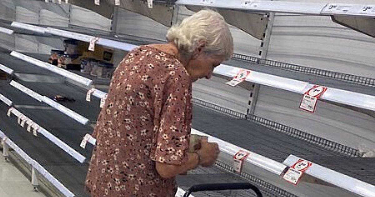 food6.png?resize=1200,630 - Elderly Woman Stared At Empty Shelves Before Breaking Down In Tears After Hoarders Took Everything
