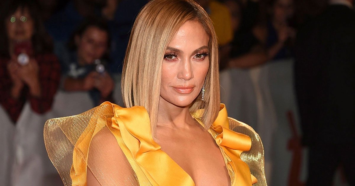 jennifer lopez revealed she felt sad after hustlers oscar snub.jpg?resize=412,275 - Jennifer Lopez Revealed She Felt 'Sad' After She Wasn't Nominated For Hustlers Oscar