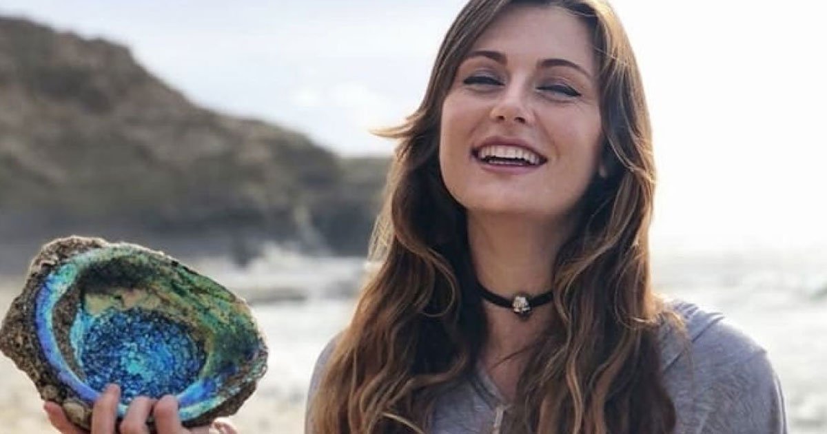 model left a heartbreaking video before ending her own life due to depression.jpg?resize=1200,630 - Aspiring Model Left A Video On Instagram Before Ending Her Own Life