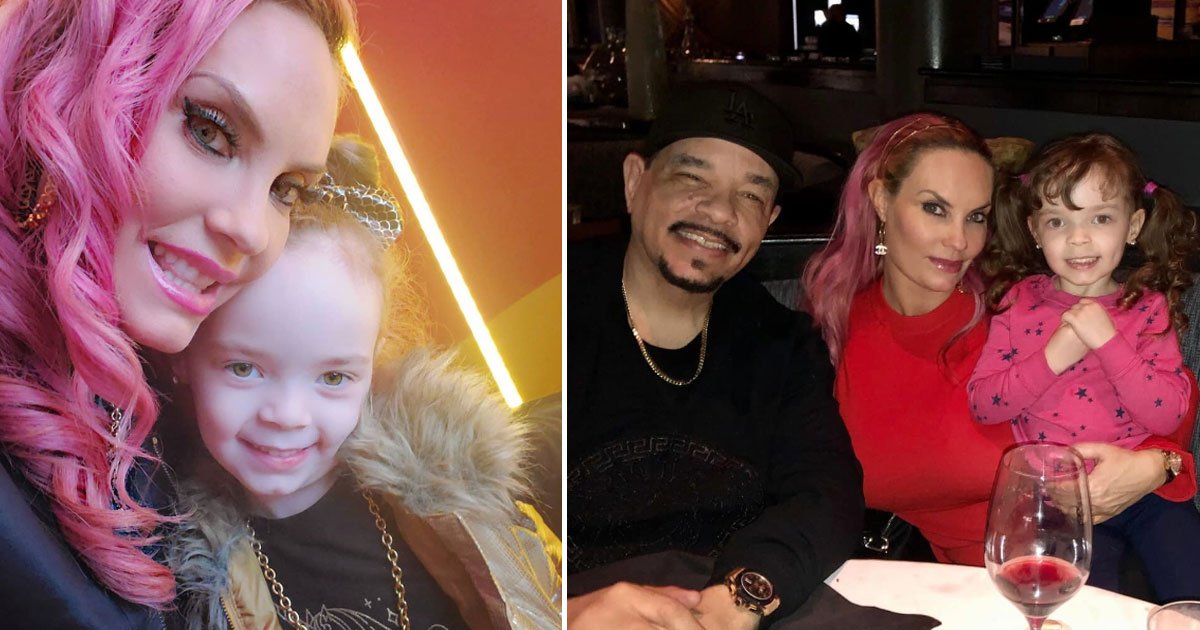 mother slammed breastfeeding daughter.jpg?resize=412,275 - Mother Criticized For Breastfeeding Her Four-year-old Daughter