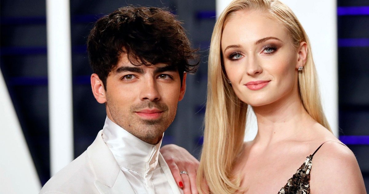 sophie turner called joe jonas her favorite piece of visual art during qa session with fans.jpg?resize=412,275 - Sophie Turner Said Her Favorite Piece Of 'Visual Art' Is 'Joe Jonas' During Q&A Session With Fans