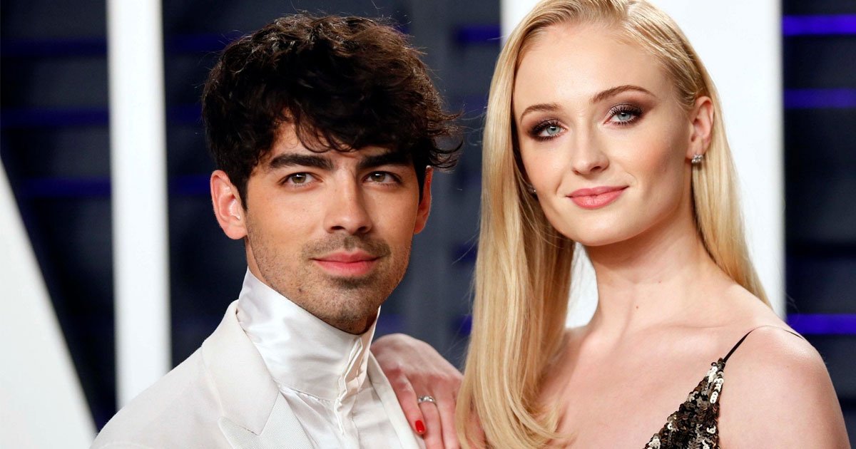 sophie turner called joe jonas her favorite piece of visual art during qa session with fans.jpg?resize=412,232 - Sophie Turner Said Her Favorite Piece Of 'Visual Art' Is 'Joe Jonas' During Q&A Session With Fans