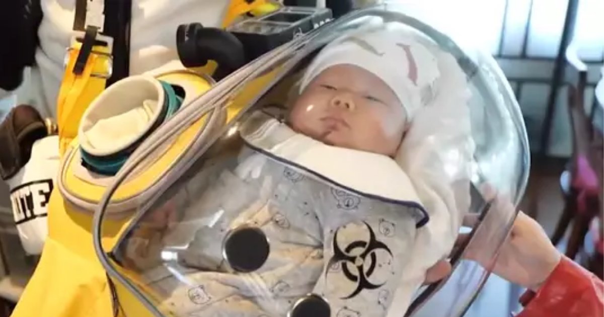 suit6.png?resize=412,275 - Dad Created A Special Suit To Protect His Baby From Coronavirus