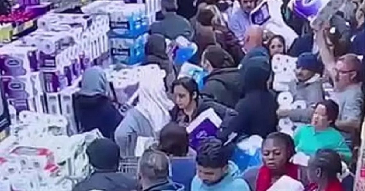 t3 4.jpg?resize=412,275 - CCTV Captured A Chaotic Scene As Coronavirus Fueled People To Scramble For Toilet Paper