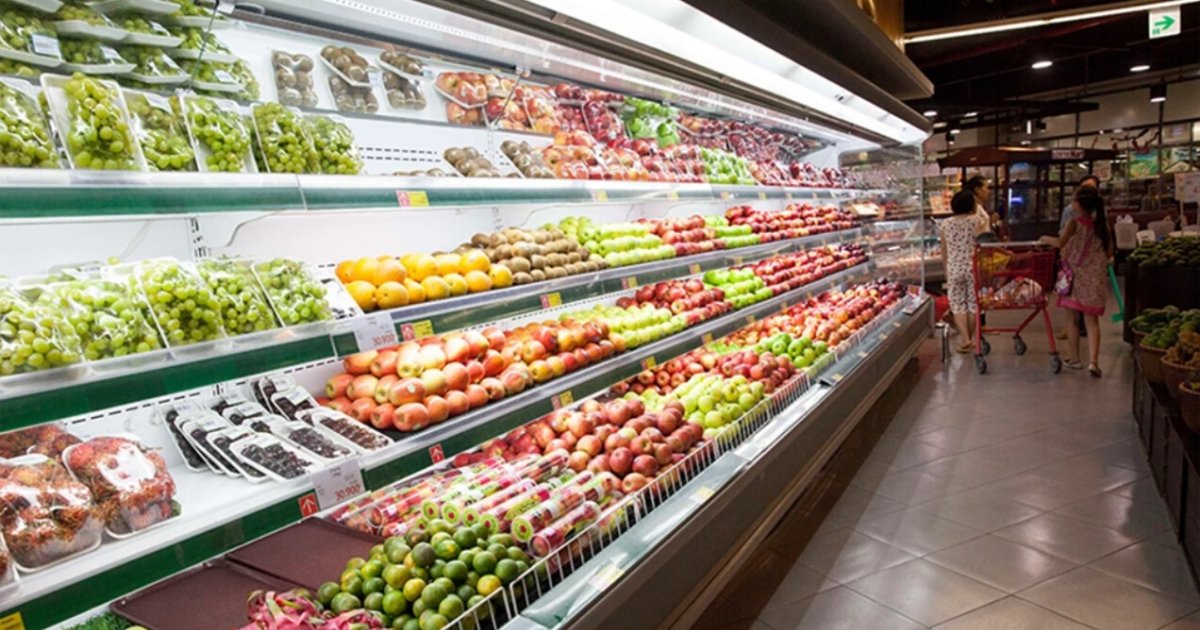untitled design 37 1.png?resize=412,275 - Teenagers Coughed Next To Produce And Other Shoppers On Purpose Amid Coronavirus Pandemic