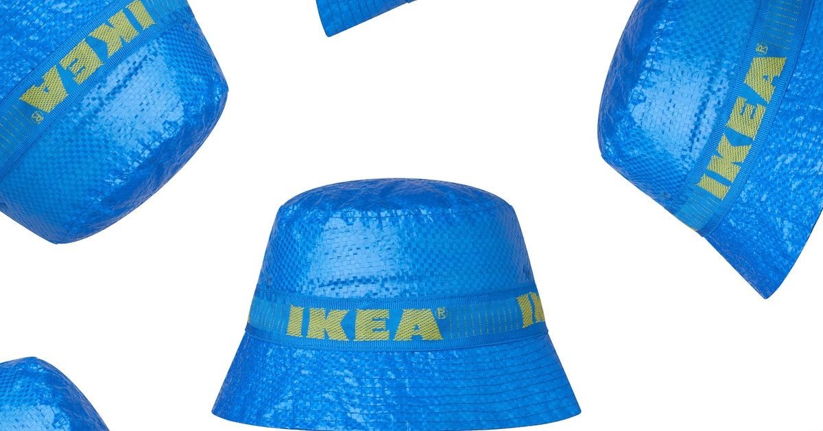 vogue moda 2020 cappello ikea cover e1584548728350.jpg?resize=1200,630 - Mode : Ikea sort un bob inspiré par son sac de shopping bleu iconique