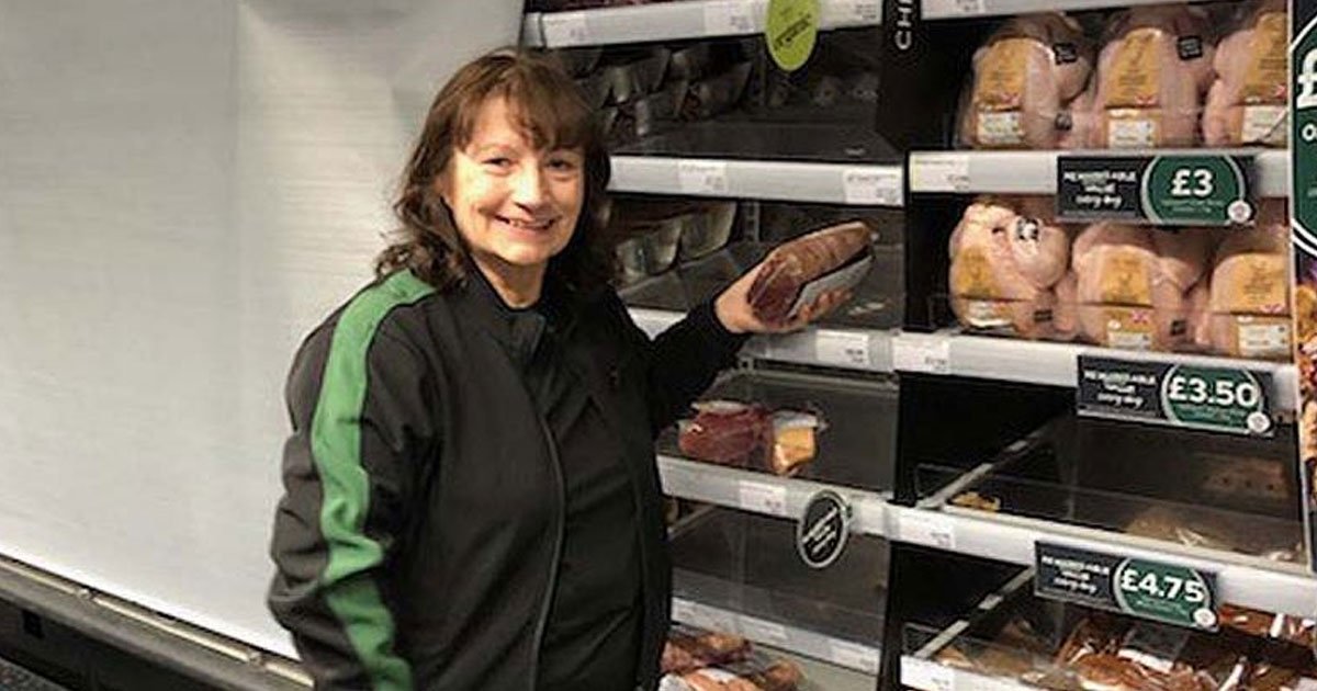 woman who won 2 7million on the lottery still working at marks spencer on late night shifts.jpg?resize=1200,630 - Woman Who Won $3Million From A Lottery Still Chooses To Keep Her Late Night Shifts At A Supermarket