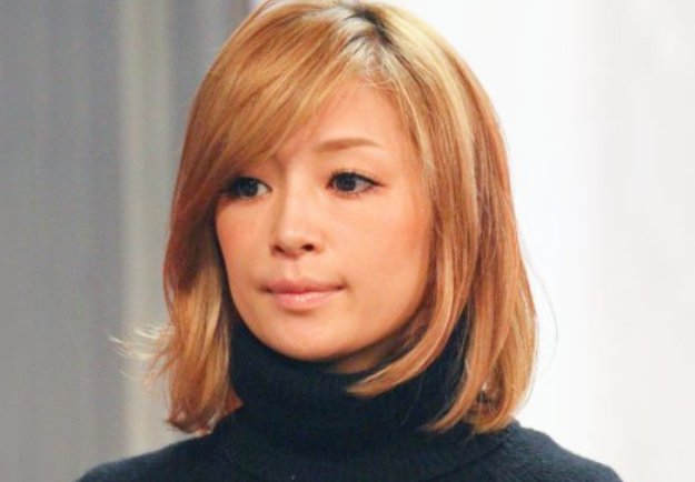 浜崎あゆみ 動画に映り込んだ自宅がヤバすぎる なんちゅう家 とファン衝撃 Hachibachi 浜崎あゆみ 動画に映り込んだ自宅がヤバすぎる なんちゅう家 とファン衝撃 Hachibachi