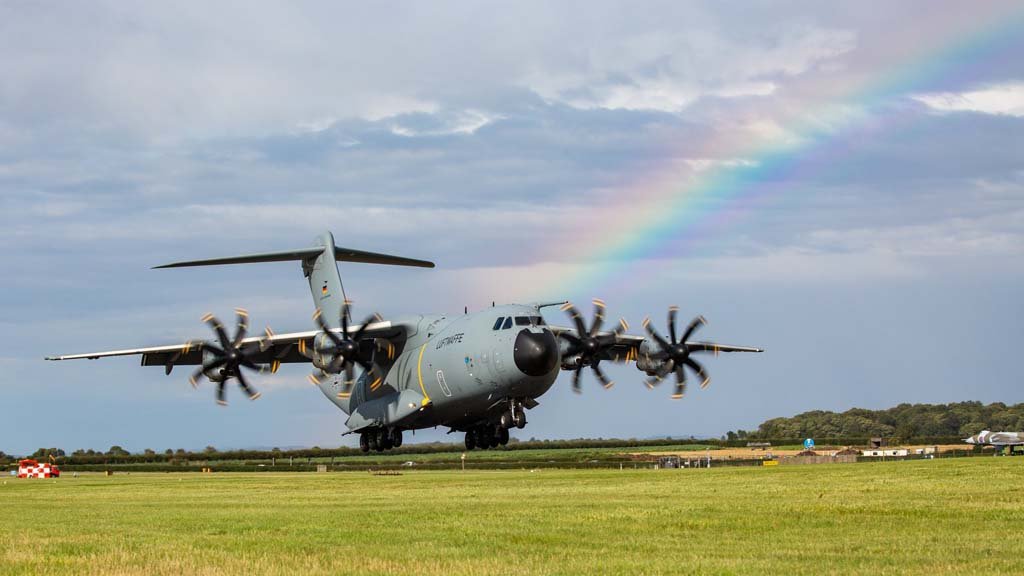 Los seis usuarios del A400M han realizado ya 55.000 horas de vuelo ...